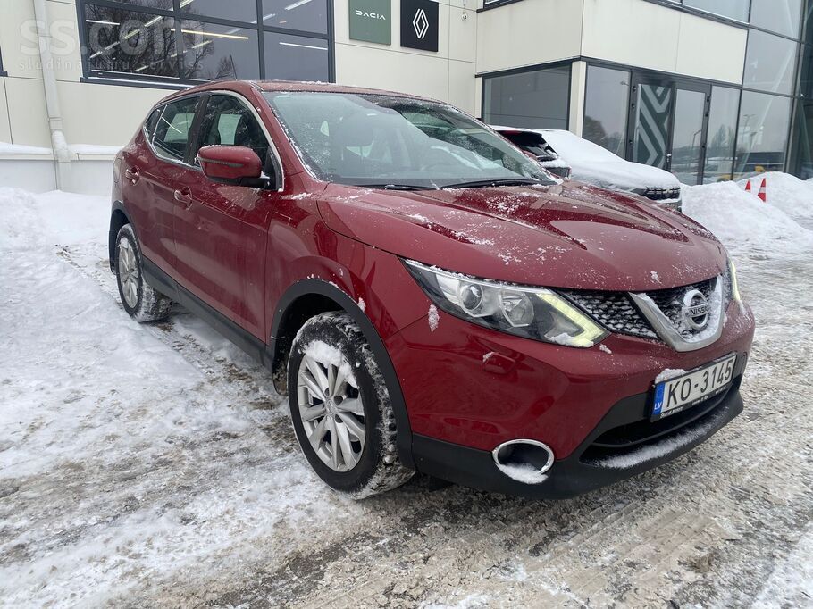 Nissan Pārdodu labu auto ar kuru braukusi sieviete. Auto 