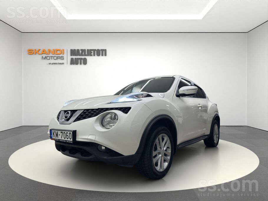 Nissan Juke, Acenta komplektācija ar 1.6 Benzīna dzinēju un Automātisko ātru