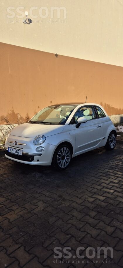 Fiat Pārdod Fiat 500 Abarth. 2013.g. , 1.2i benzīns, 51
