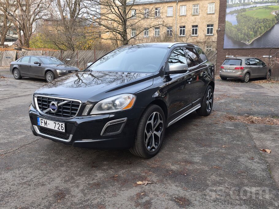 Volvo Pārdodu Volvo Xc60 R-Design 2.4 D 4x4 120kw, ļoti 