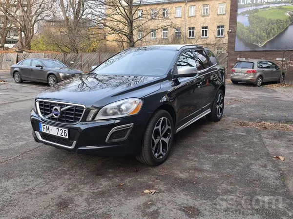 Volvo Pārdodu Volvo Xc60 R-Design 2.4 D 4x4 120kw, ļoti 