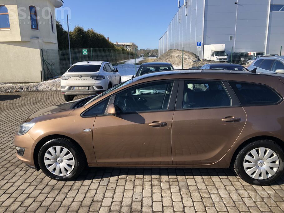 Opel Pardodu Opel Astra Sport Tourer, 1.6. dizelis. Pir