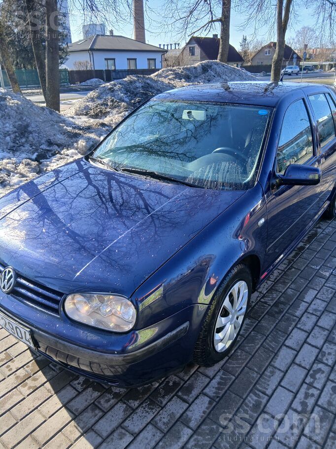 Volkswagen Golfs labā stāvoklī, ar jauno Ta, Nodokļi samaksāt