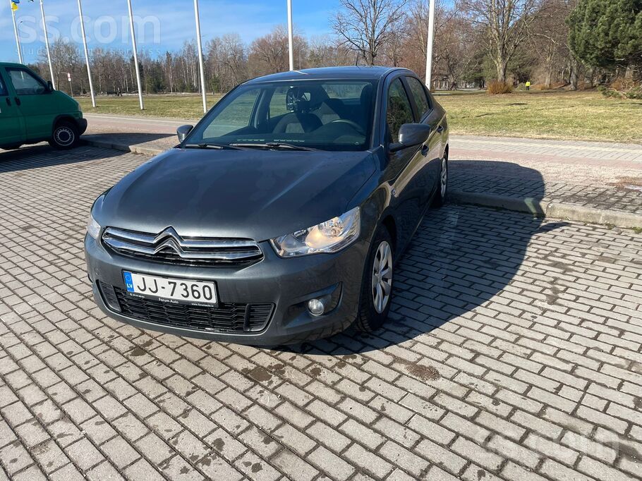 Pārdodas auto, labā kārtībā, tehniski un arī vizuāli. Mazs nobraukums, jo au