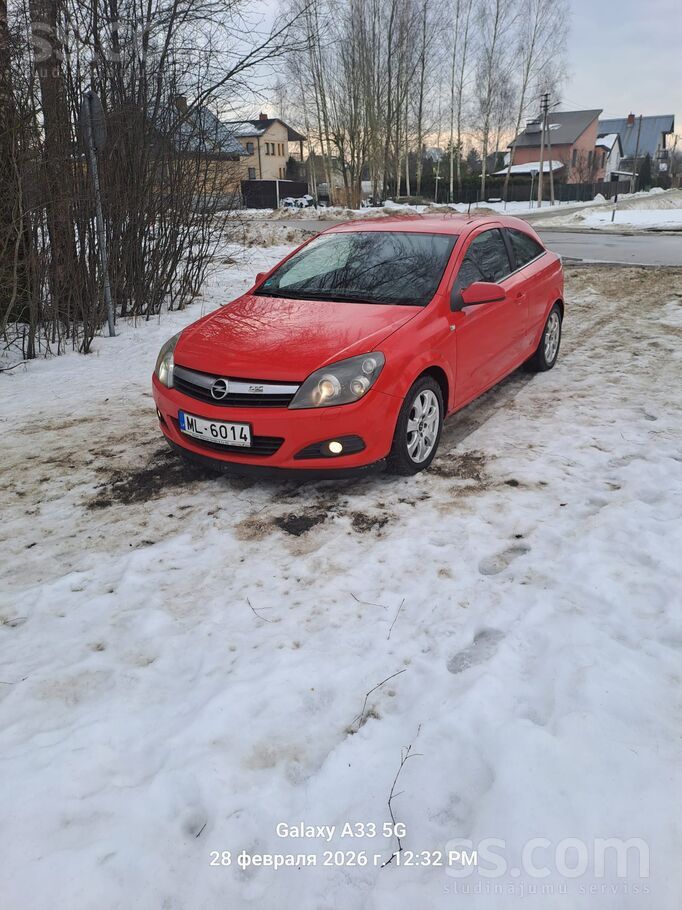 Opel Машина в нормальном состояние .много деталий помен