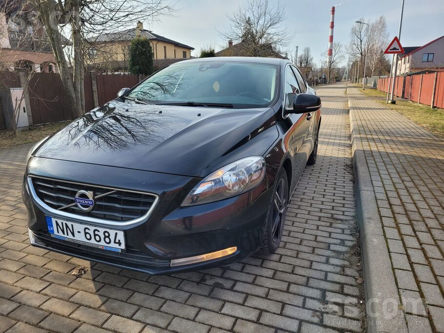 Volvo Volvo v40 1.6 Tdi 84 kw, 115zs Oceane Race комплек