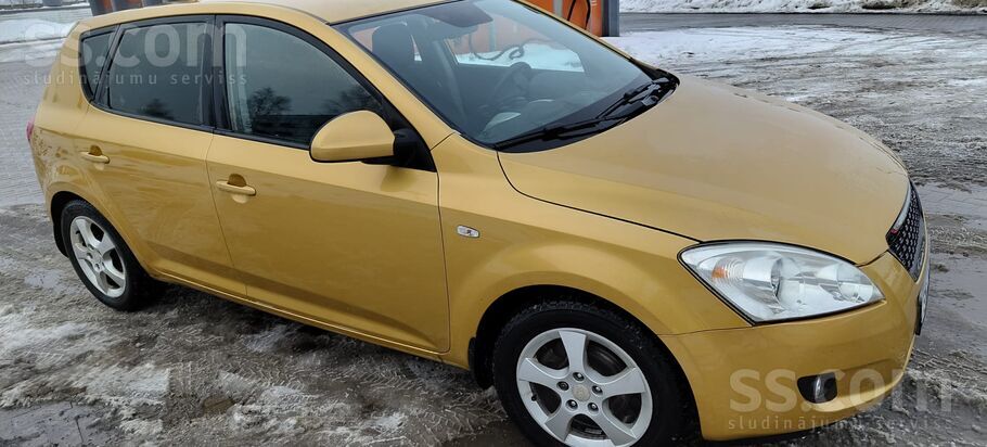 Sakarā ar jauna auto iegādi, pārdodu savu veco, uzticamo Kia Ceed ar 1, 6 l