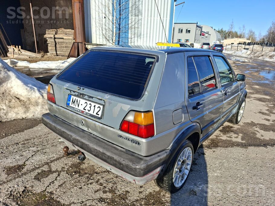 Labs golf 2 1.6 Gtd ar interkūleri, apakša nav sapuvusi, Lielā motora aizsar