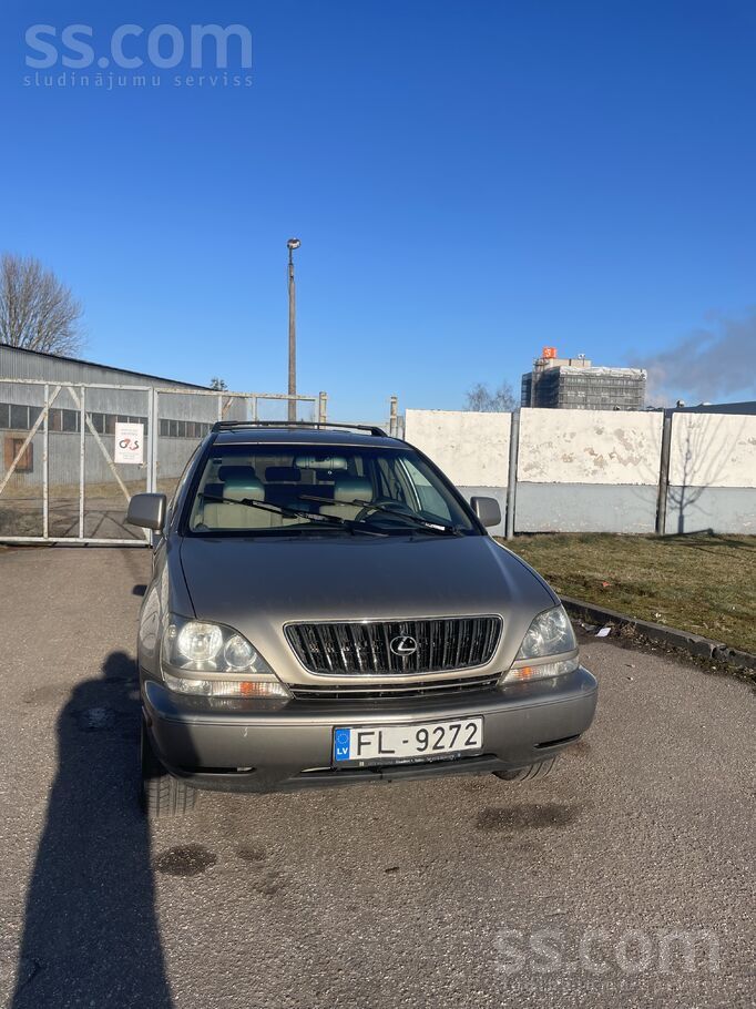 Доброго времени суток, на продажу идёт Lexus Rx300 с мотором 3.0 бензин/газ.