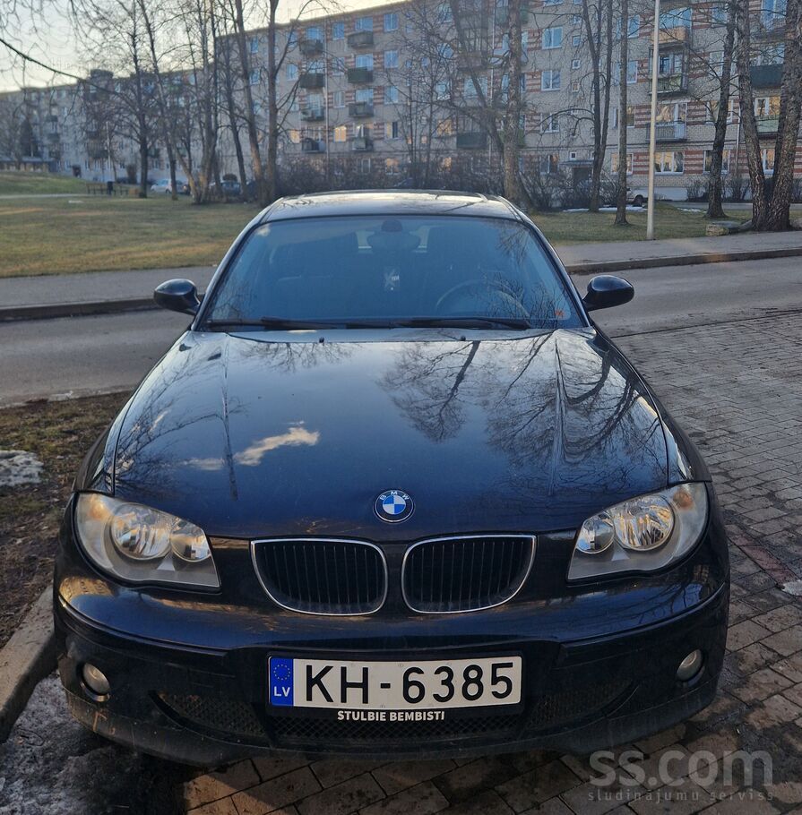 Pārdod BMW 116i, 2005. gads, 1.6 benzīns, manuālā ātrumkārba. Ar motora defe