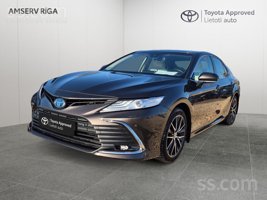 Toyota Camry, 2022 gada, komplektācija - Executive,
2.5 hibrīddzinējs, aut