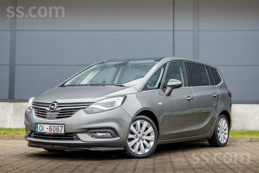 Opel Opel Zafira Tourer ar 2.0 dīzeļa dzinēju un manuāl
