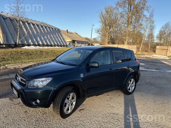 Toyota Pārdod vai mainu pret motociklu. Tehniski labā stā