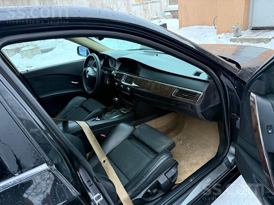 BMW Pārdodu jo iegādājos jaunu, roku jāpielej bet teic