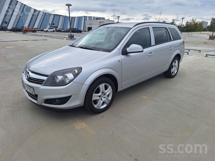 Opel Без ржавчин очень экономичная на 100 км 5 л. Чиста