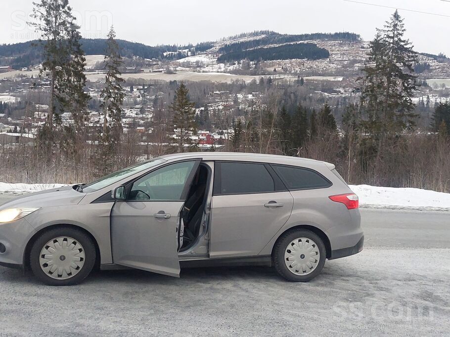 Auto no Nīderlandes orginals nobraukums. Pats lietoju savam vajadzibam jau v
