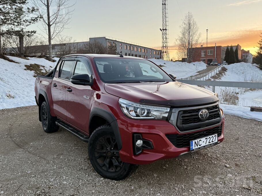Pārdodu Toyota Hilux 2020 Black Edition

Ļoti labā tehniskā un vizuālā stā