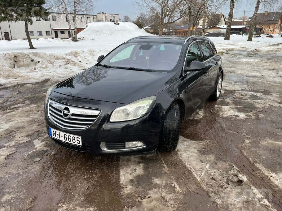 Opel Pārdodu labu uzticamu auto. 