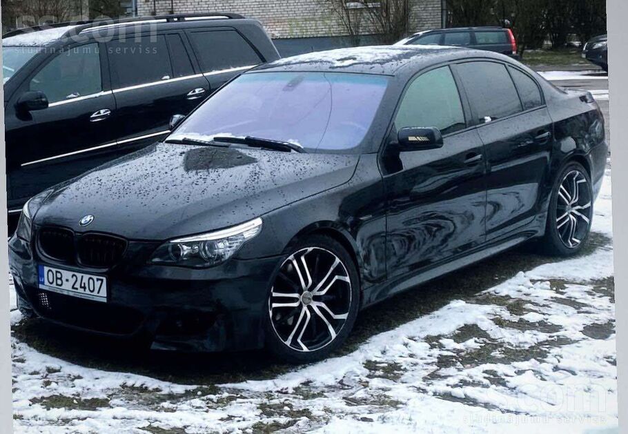 BMW Pārdodu automašīnu labā stāvoklī. Priekšējie luktu
