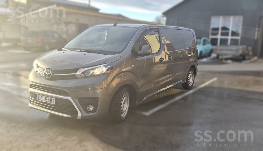 Toyota Pārdod labu un koptu darba busiņu – Toyota Proace 