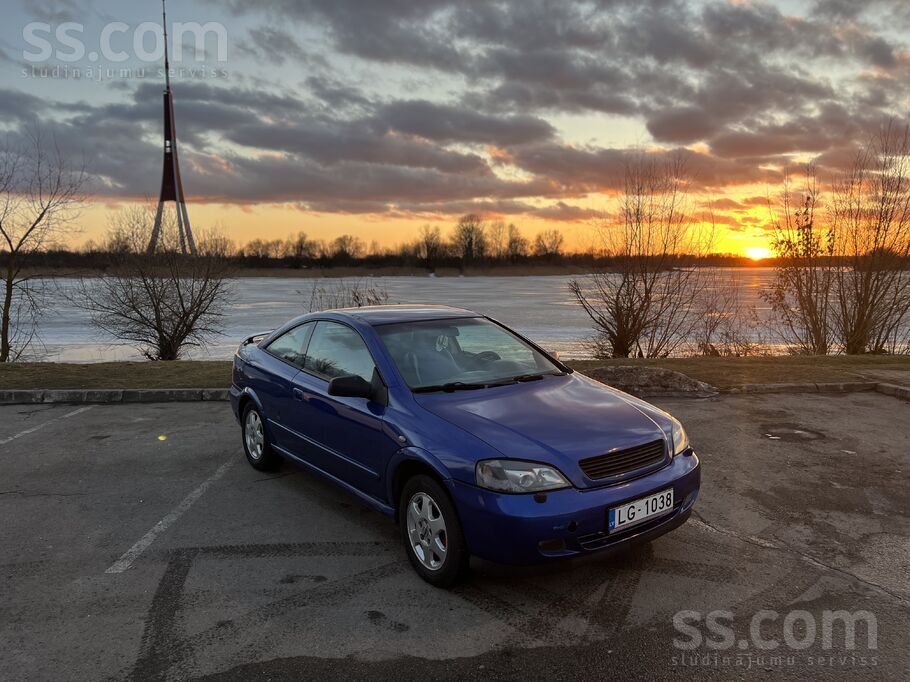 Opel Tiek pārdota Opel Astra Coupe Bertone, 2.2 bendzīn