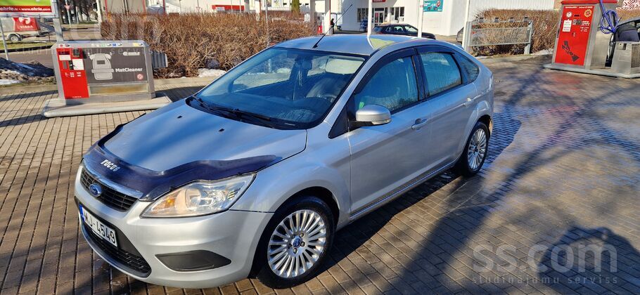 Ford Pārodad Ford Focus 1.6 tdci mašīna labā stāvoklī a
