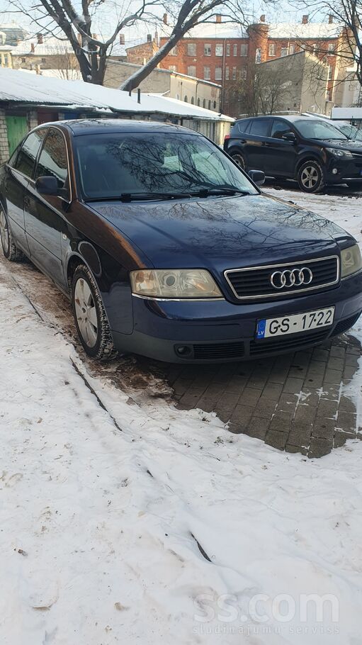 Audi Labs Audi A6 C5, ar parasto sūkņa motoru. Šoziem l