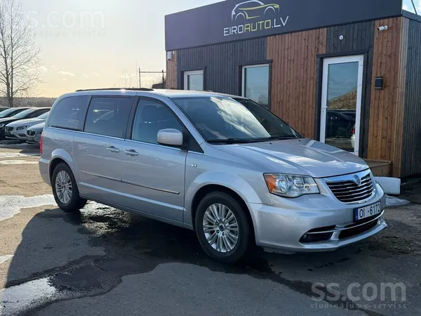 Lancia Lancia Voyager 2.8 dīzelis. 7-Sēdvietas. Stowngo.