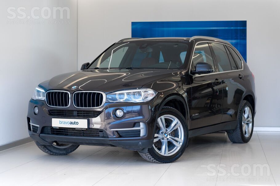 Bmw X5 Xdrive 30D

2 zonu klimata kontrole / Kruīza kontrole / Parkošanās