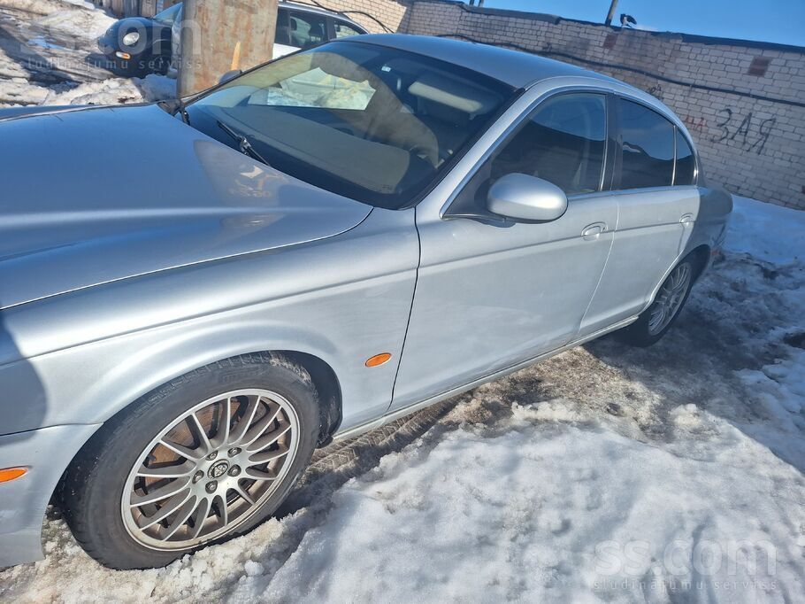 Jaguar S-Type