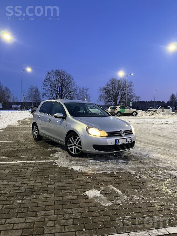 Volkswagen Pārdodu golf 6, 1.6tdi 77kw manuāli