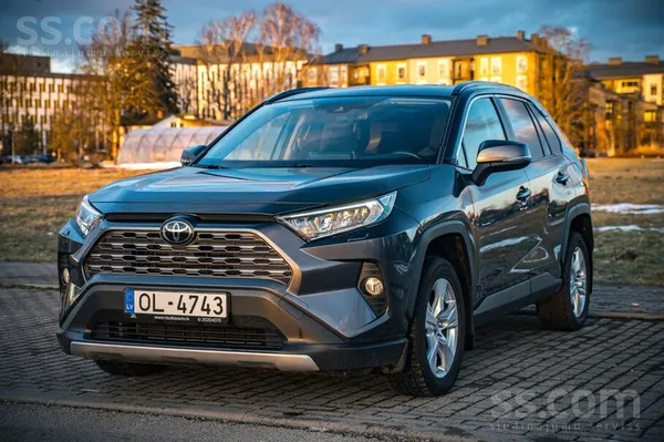 Toyota Pārdod Toyota Rav4 2.0 benzīns, automātiskā Ātrumk