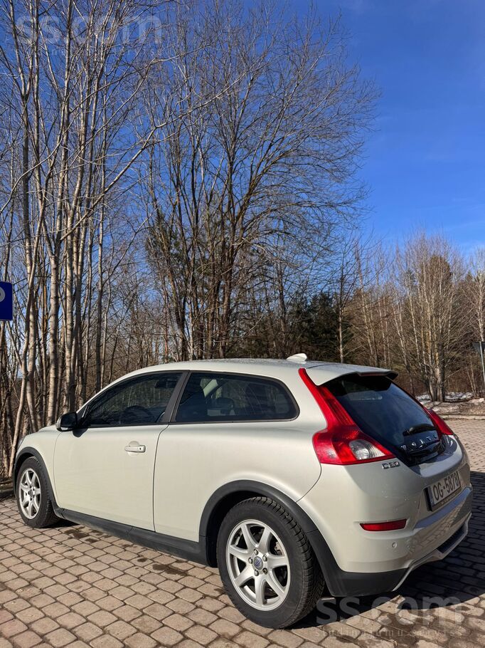 Volvo Pārdod Volvo C30. Auto Latvijā no 2025.gada august
