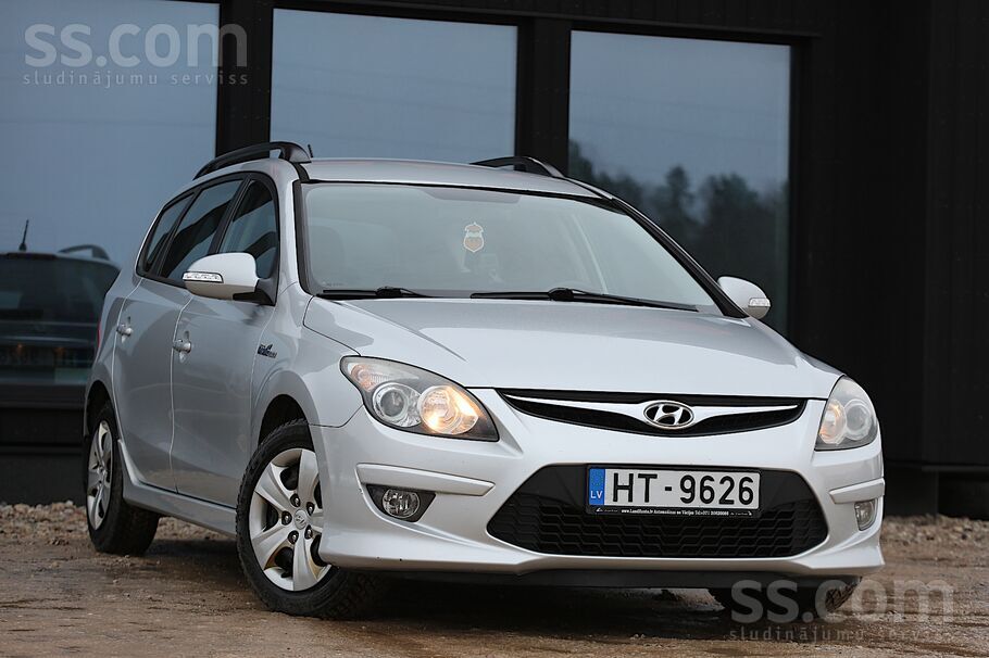 Hyundai I30 CW Blue drive, 1.6 benzīns, 133 ZS, 6 ātrumu manuālā kārba. Jaun
