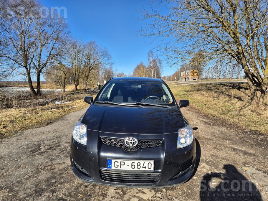 Toyota Labdien, sakara ar jauna auto iegadi pardodas Toyo