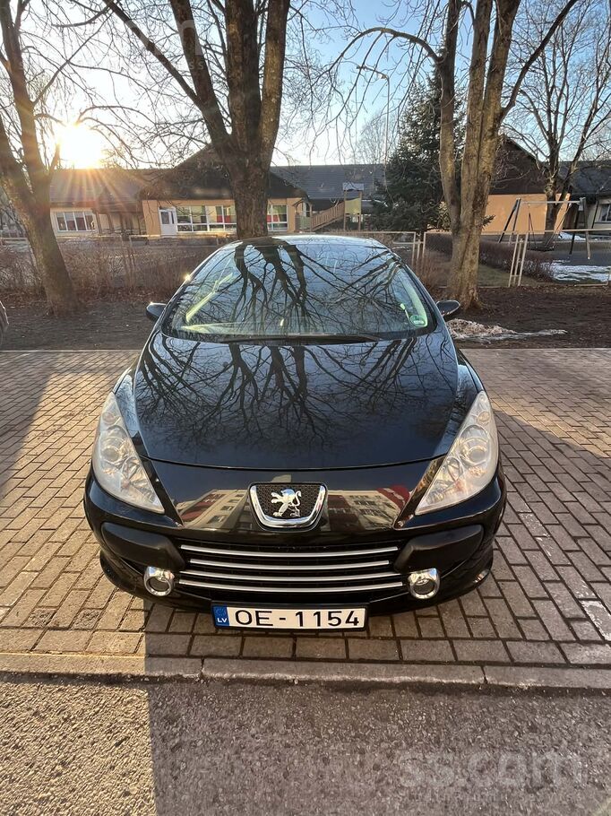 Машина в хорошем техническом состоянии, родной пробег, использовалась только