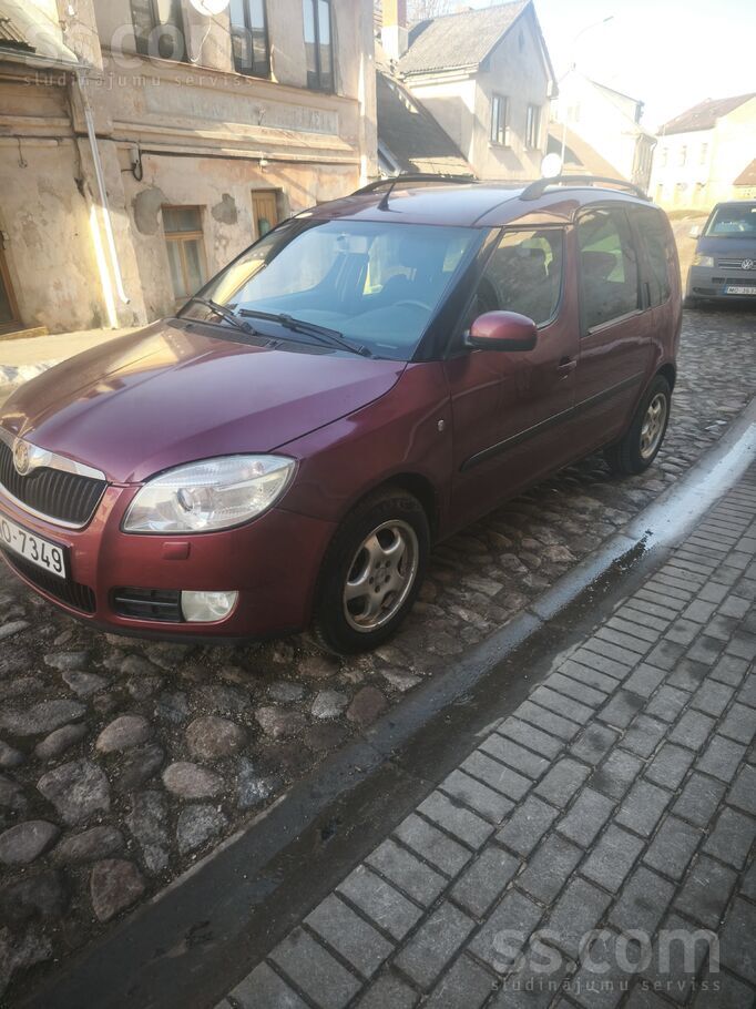 Skoda Pārdod uzticamu un ekonomisku Škoda Roomster 1.9 T