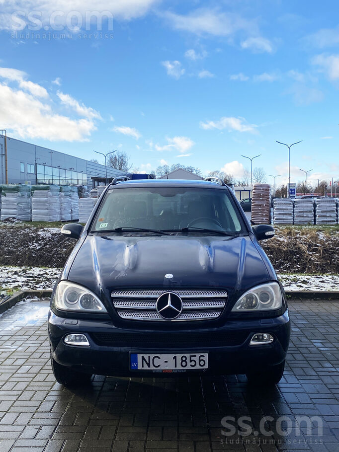 Продаю вместительный, комфортный, надёжный и ухоженный автомобиль. 
За два