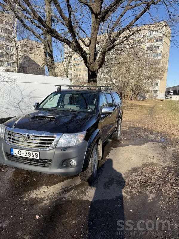 Toyota Продаю Toyota hilux , произведена замена рамы , ра