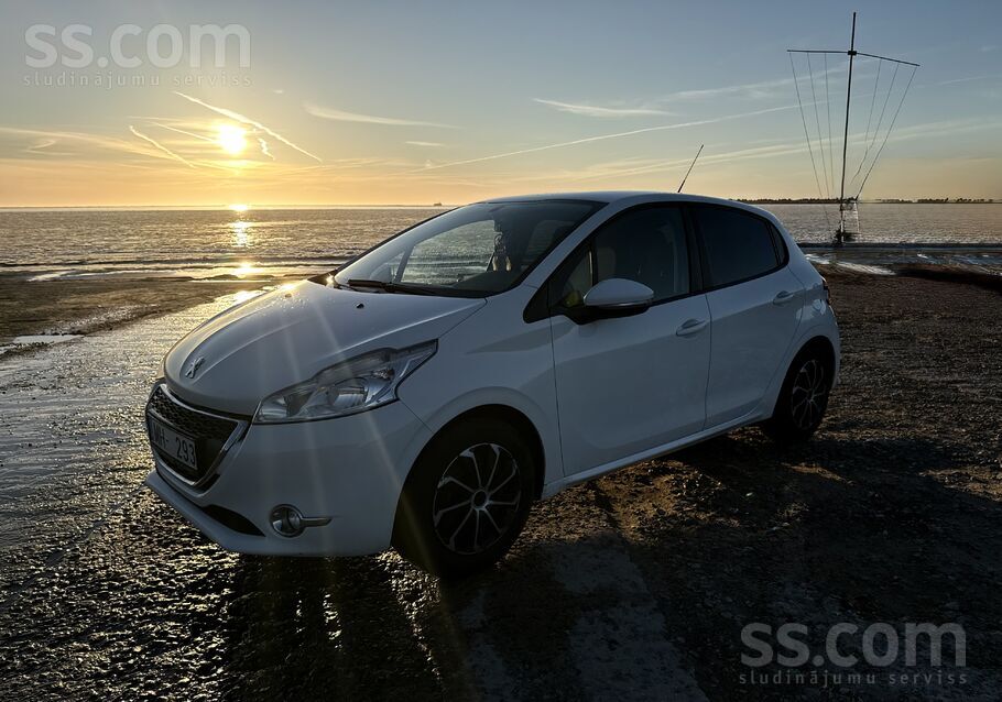 Pārdodas Peugeot 208, 2013. gada jūlija izlaidums ar uzticamu un ekonomisku