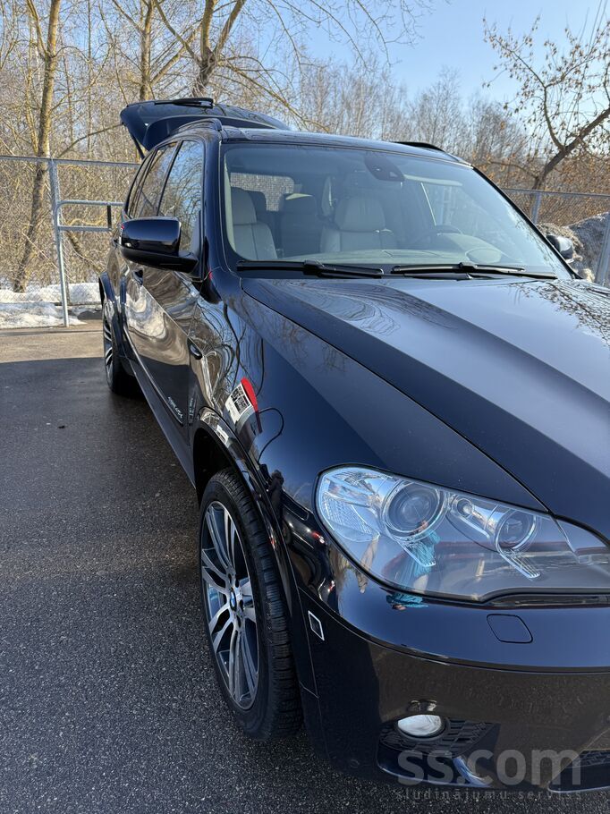 Машина в отличном техническом и визуальном состоянии. Имеются сервесная книж