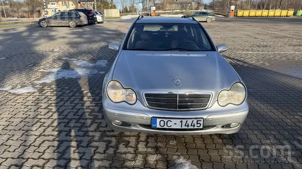 Mercedes Auto tikko Vcijas, pieregistrets-izieta tehniska a