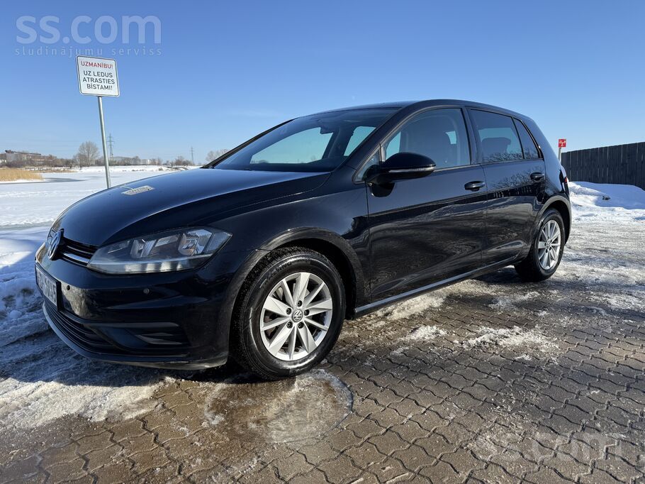 Pārdod uzticamu, ļoti ekonomisku golfu. Vizuāli un tehniski ideālā stāvoklī.