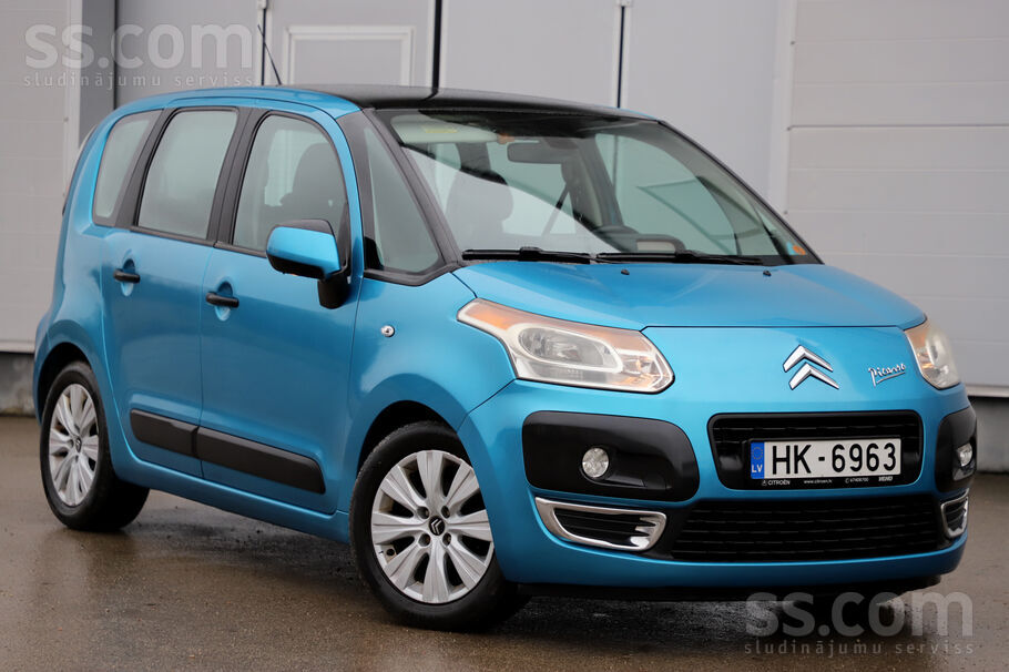 Citroen C3 Picaso 1.4 Benzīns 70kw / 93zs , mehāniskā ātrumkārba.
Izieta