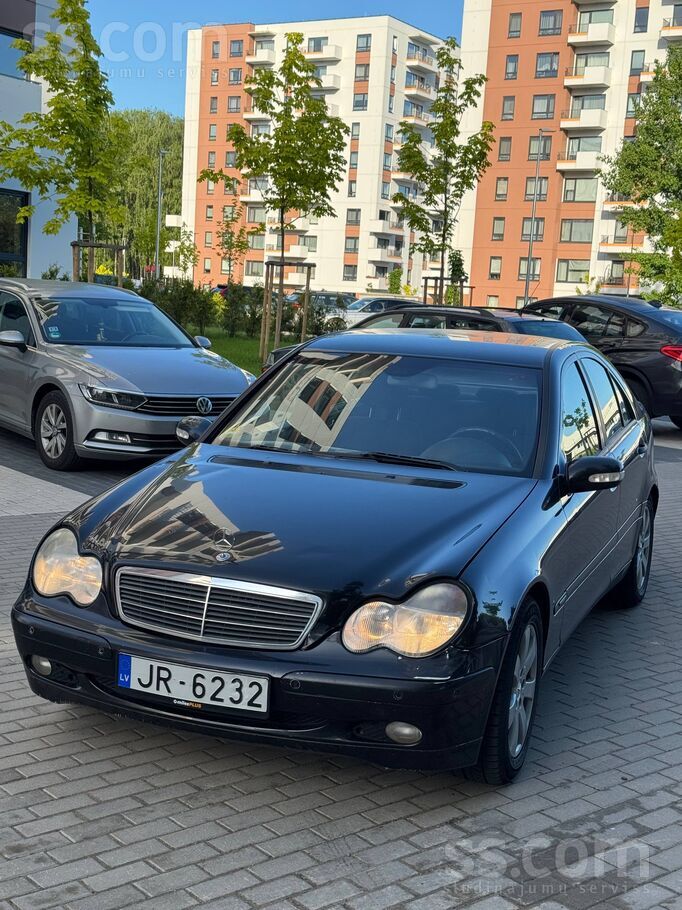 Mercedes 17.03.26 техосмотр (торг Уместен)