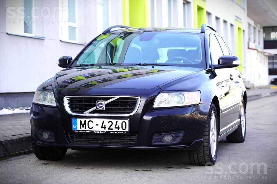 Volvo 2.0d/100kw, mehānika, kruīza kontrole, klimata kon