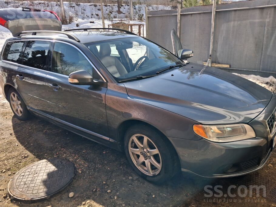 Volvo Pārdodu Volvo V70 TA 11.2026. Priekš sava vecuma ļ