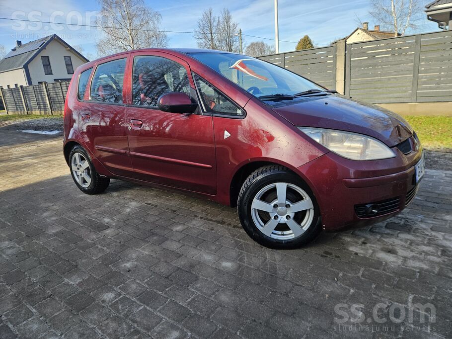 Mitsubishi Pārdod Mitsubishi Colt, 2006.g. 1, 3 benzīns, ļoti