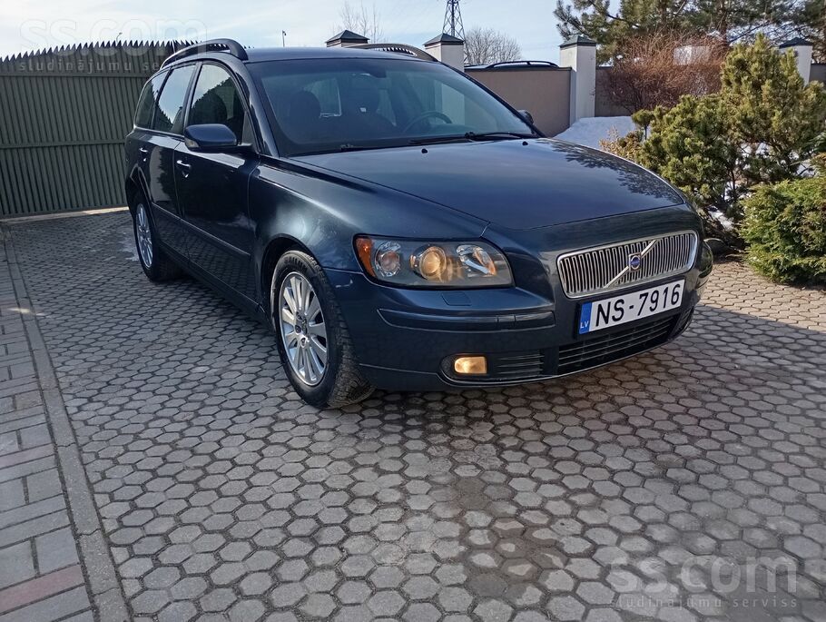Volvo Для своих лет в очень хорошем техническом и визуал