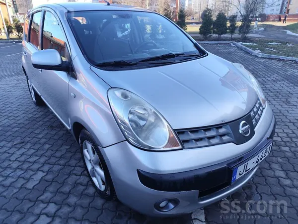 Nissan Jauns T. A. 1.5Diz. Новый Т. О. Авто в норм состоя